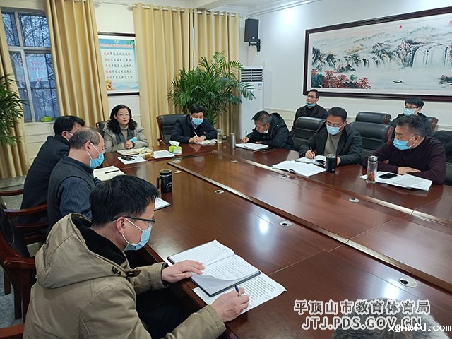 3.市实验高中校长贾晓燕讲话.jpg