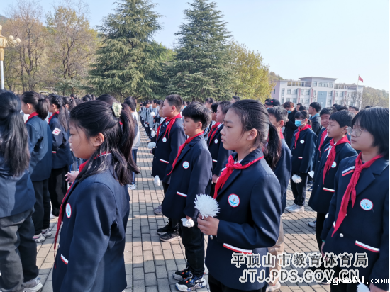 舞钢一小“践行二十大，清明祭英烈”实践活动482.png