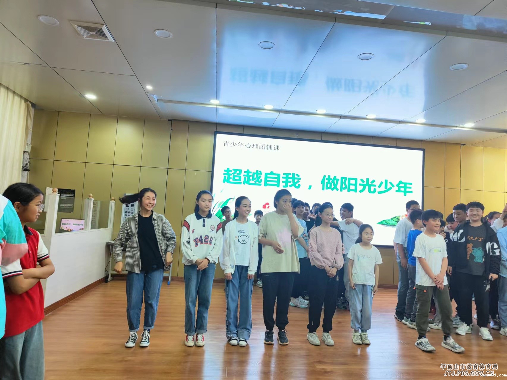 六年级2.jpg