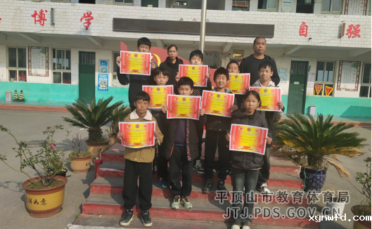 叶县夏李乡岳楼小学举办劳动技能展示活动745.png