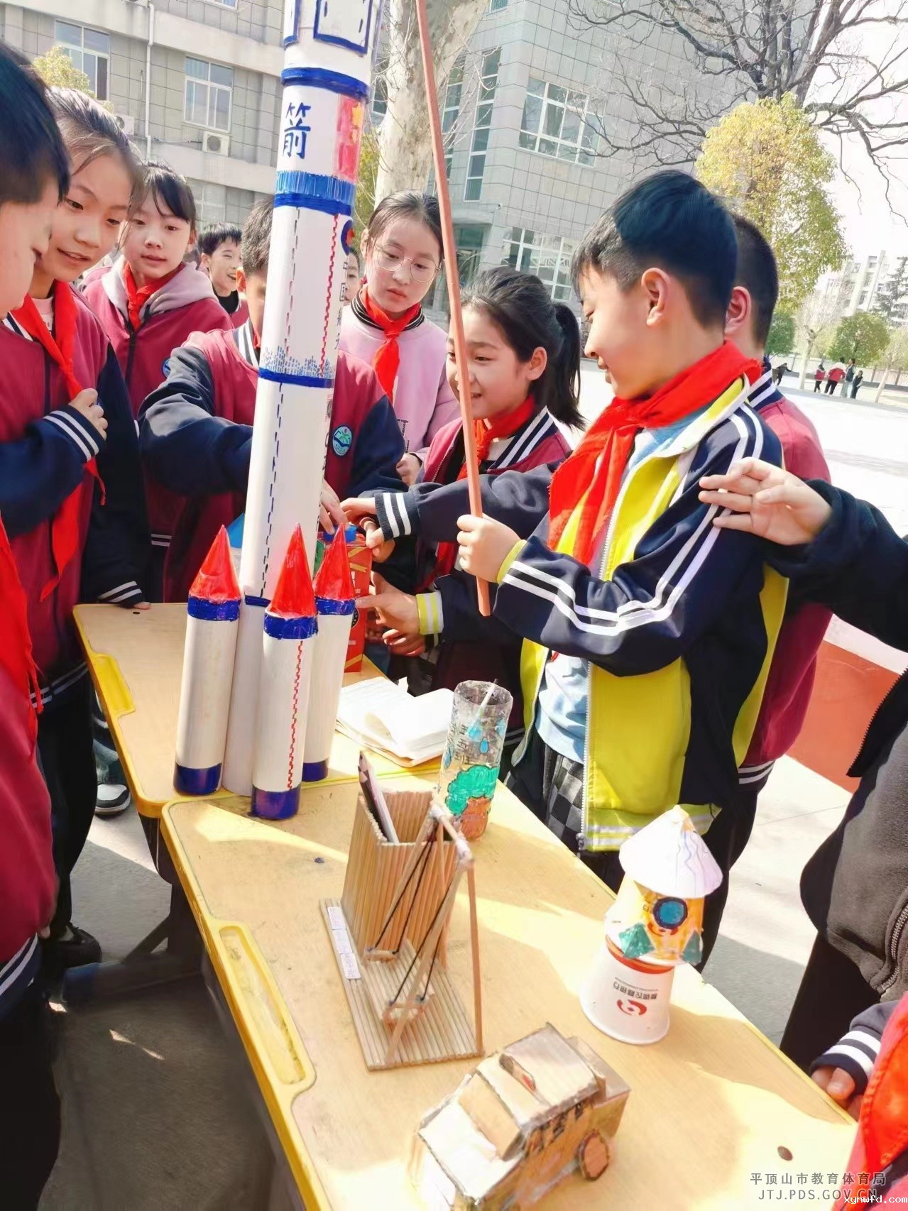 科技1.jpg